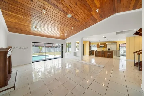 4231 NW 73rd Avenue Lauderhill FL 33319