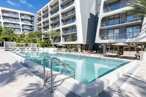 3900 Alton Road Miami Beach FL 33140