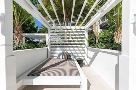 3900 Alton Road Miami Beach FL 33140