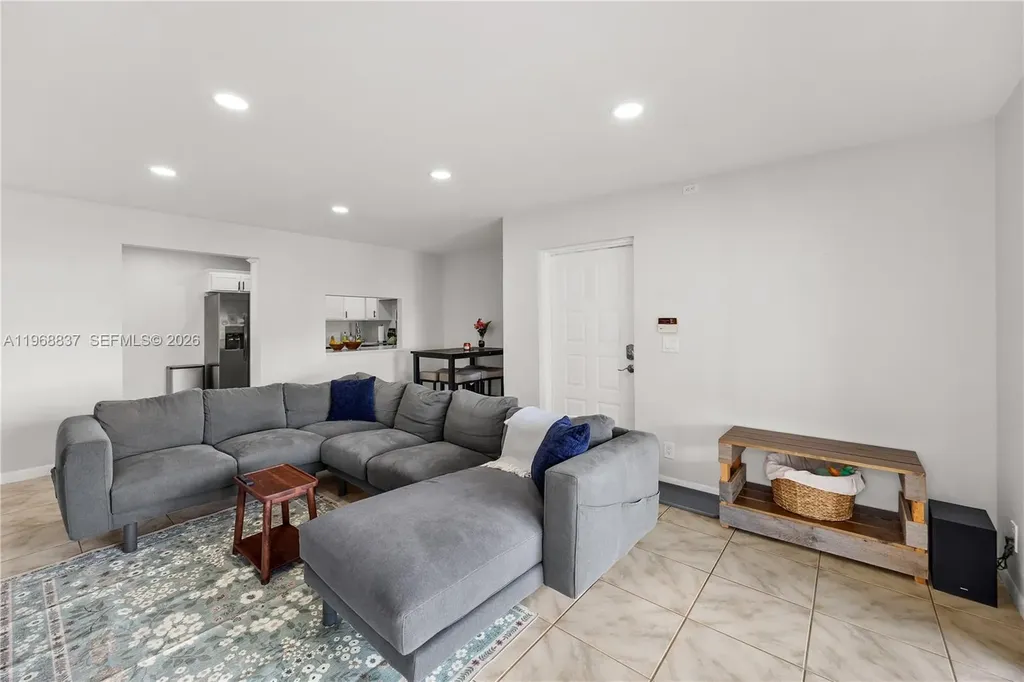 13870 Oneida Drive Delray Beach FL 33446