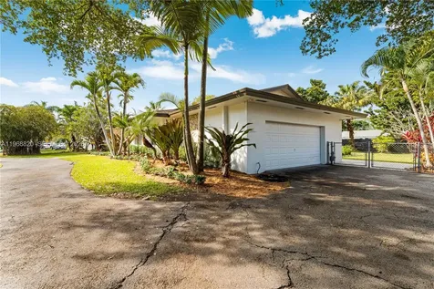 15200 SW 77th Court Palmetto Bay FL 33157