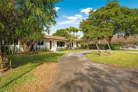 15200 SW 77th Court Palmetto Bay FL 33157