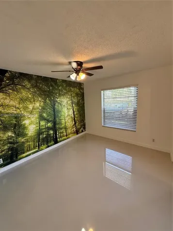 6095 N Sabal Palm Boulevard Tamarac FL 33319