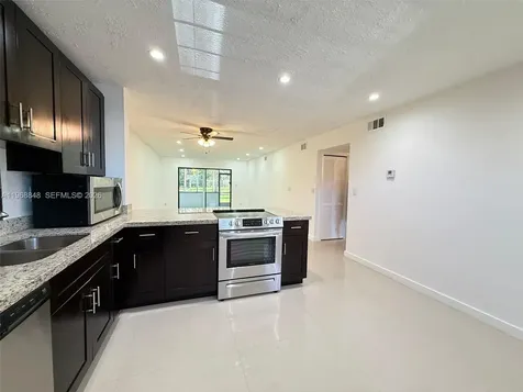 6095 N Sabal Palm Boulevard Tamarac FL 33319