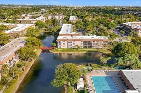 6095 N Sabal Palm Boulevard Tamarac FL 33319