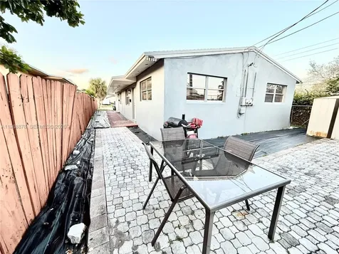 2306 Simms Street Hollywood FL 33020