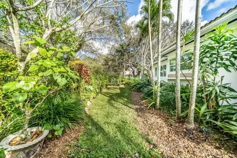 9118 NE 5th Avenue Miami Shores FL 33138