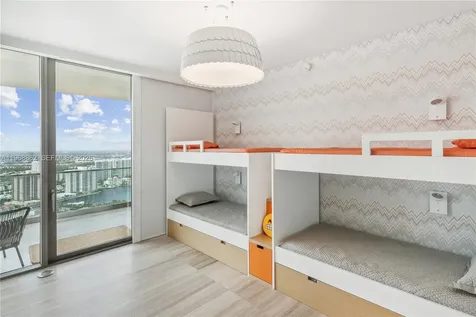 18975 Collins Avenue Sunny Isles Beach FL 33160