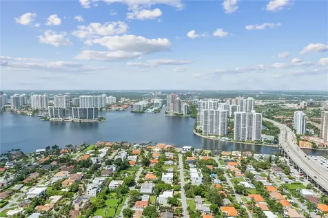 18975 Collins Avenue Sunny Isles Beach FL 33160