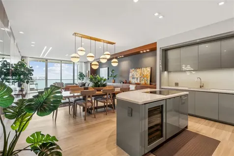 18975 Collins Avenue Sunny Isles Beach FL 33160