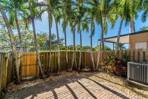 14968 SW 23rd Way Miami FL 33185