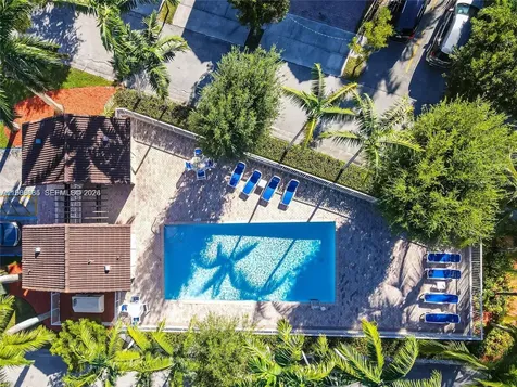 14968 SW 23rd Way Miami FL 33185