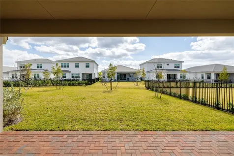 13939 Prickly Cone Cove Westlake FL 33470