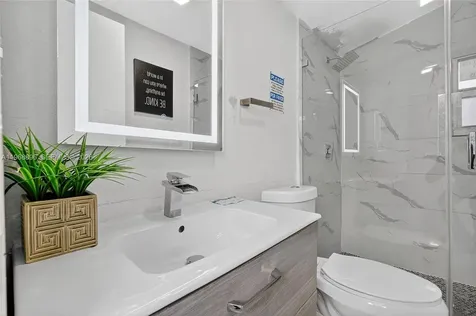 231 NW 44th Street Miami FL 33127