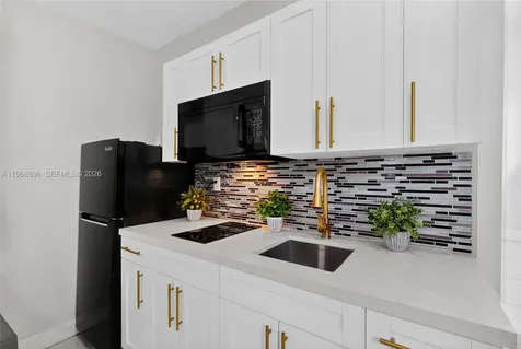 231 NW 44th Street Miami FL 33127