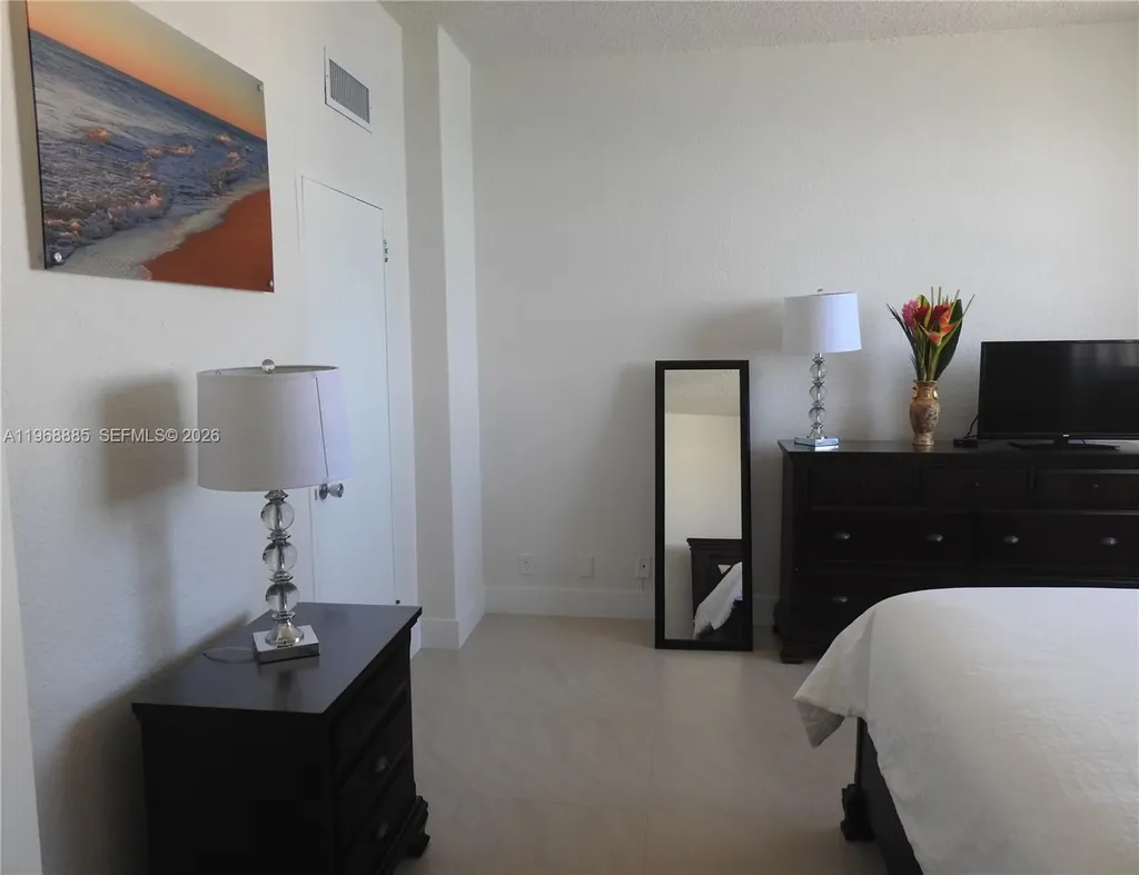 3901 S Ocean Drive Hollywood FL 33019