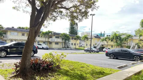 7304 SW 82nd Street Miami FL 33143