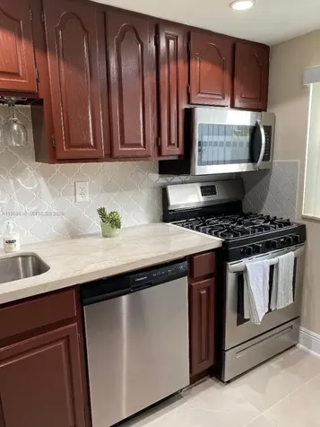 11339 SW 71st Lane Miami FL 33173