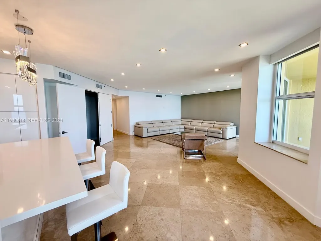 2100 N Ocean Boulevard Fort Lauderdale FL 33305
