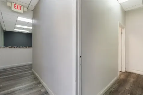 3337 NW 74th Avenue Miami FL 33122