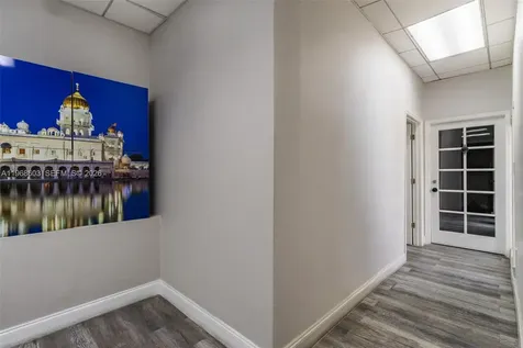 3337 NW 74th Avenue Miami FL 33122