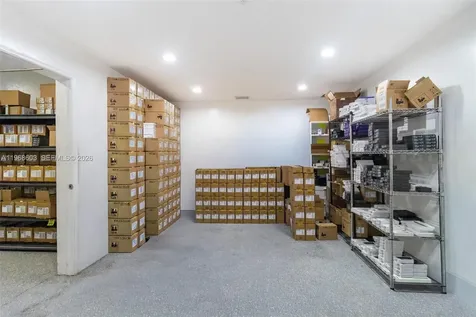 3337 NW 74th Avenue Miami FL 33122