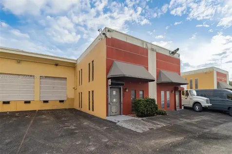 3337 NW 74th Avenue Miami FL 33122