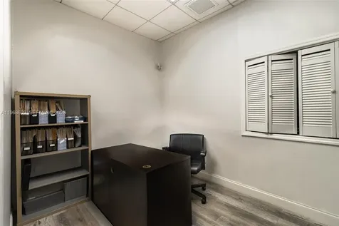 3337 NW 74th Avenue Miami FL 33122