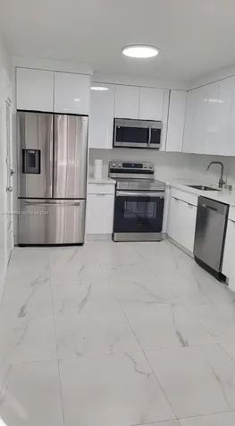 5425 SW 77th Court Miami FL 33155