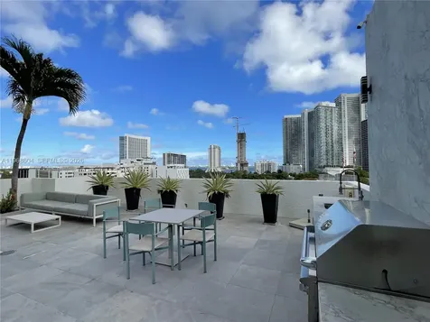 3301 NE 1st Avenue Miami FL 33137