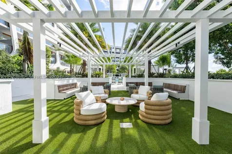 3900 Alton Road Miami Beach FL 33140