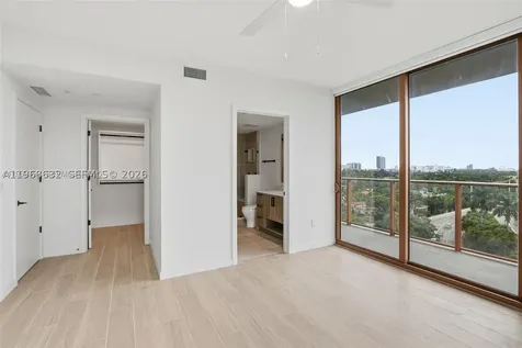 3900 Alton Road Miami Beach FL 33140