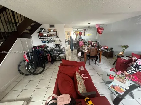 1218 SW 131st Place Circle W Miami FL 33184