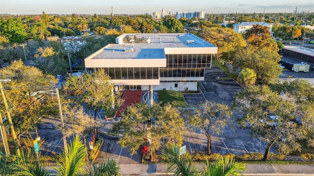 6067 Hollywood Boulevard Hollywood FL 33024