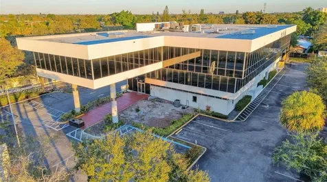 6067 Hollywood Boulevard Hollywood FL 33024