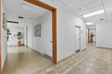 6067 Hollywood Boulevard Hollywood FL 33024