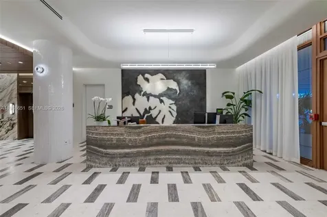 3900 Alton Road Miami Beach FL 33140