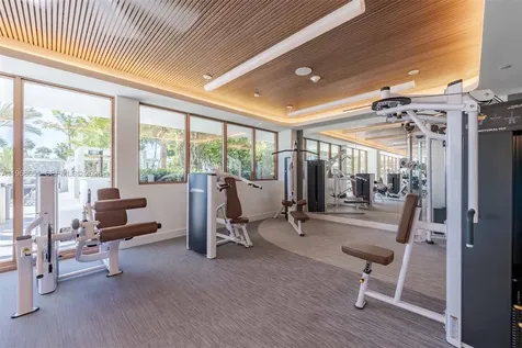 3900 Alton Road Miami Beach FL 33140