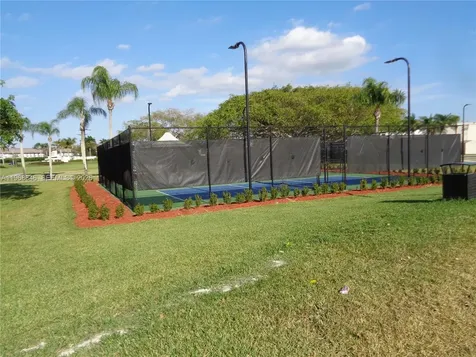 2060 SE 14th Street Homestead FL 33035