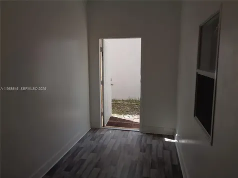 2060 SE 14th Street Homestead FL 33035