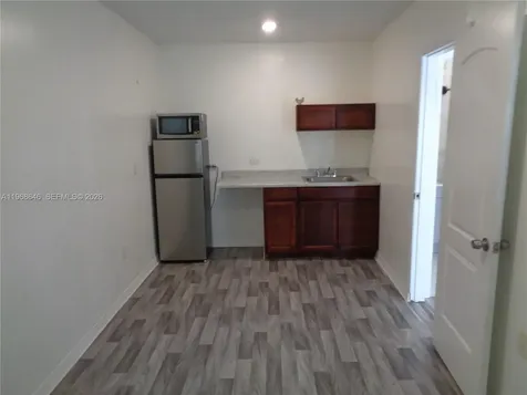 2060 SE 14th Street Homestead FL 33035