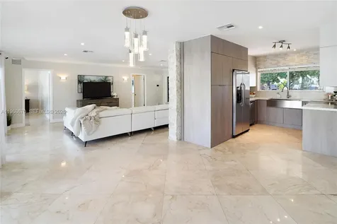 2031 NE 14th Court Fort Lauderdale FL 33304