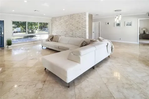 2031 NE 14th Court Fort Lauderdale FL 33304
