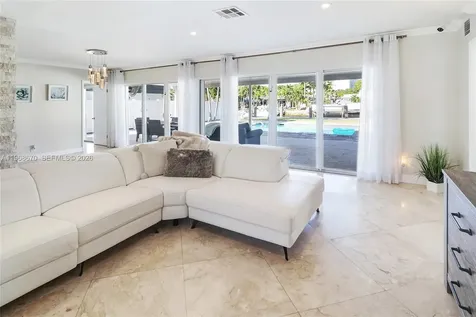 2031 NE 14th Court Fort Lauderdale FL 33304