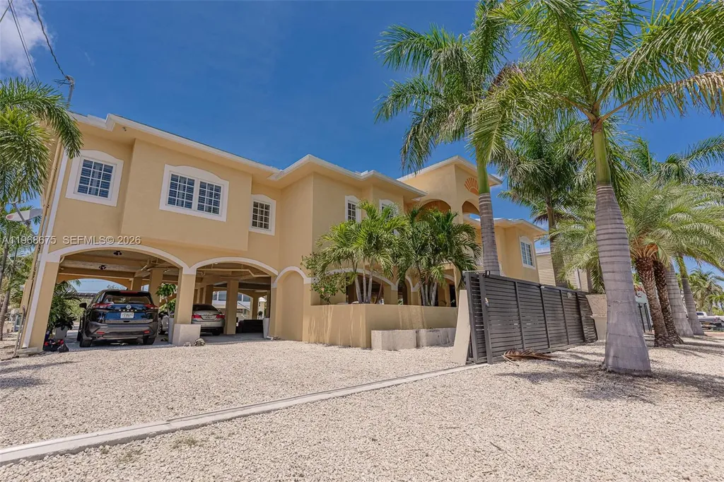 30825 Ortega Lane Big Pine FL 33043