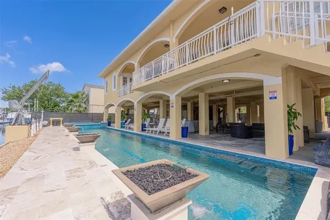 30825 Ortega Lane Big Pine FL 33043