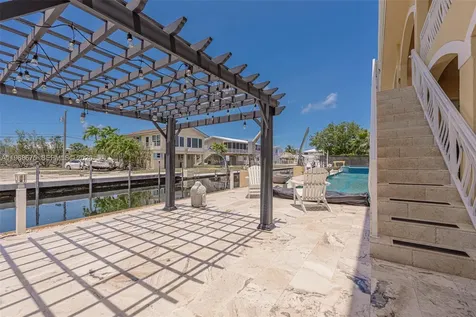 30825 Ortega Lane Big Pine FL 33043