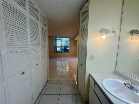 3720 Inverrary Drive Lauderhill FL 33319