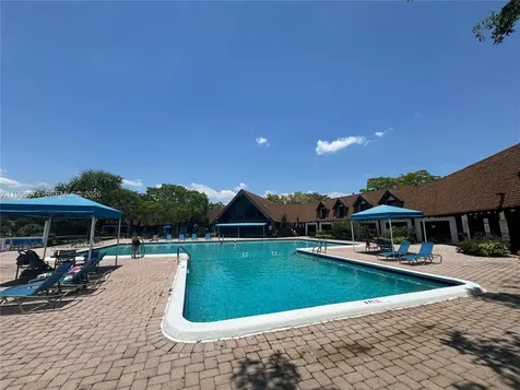 3720 Inverrary Drive Lauderhill FL 33319