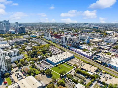 90-116 NE 24th Street Miami FL 33137